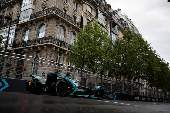 Spacesuit Collections Photo ID 141585, Shivraj Gohil, Paris ePrix, France, 27/04/2019 07:45:49