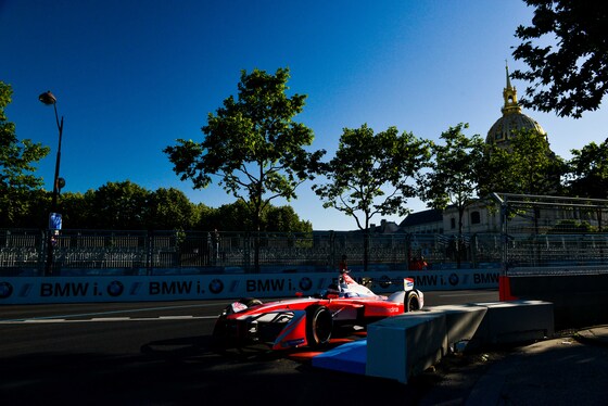 Spacesuit Collections Photo ID 21711, Nat Twiss, Paris ePrix, France, 20/05/2017 08:27:11