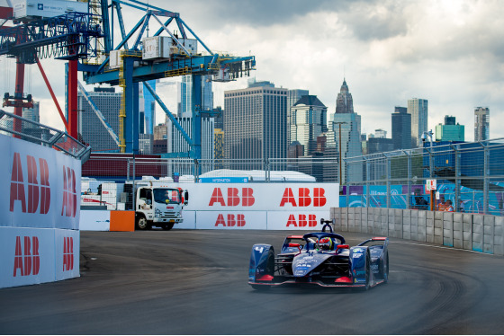 Spacesuit Collections Photo ID 252908, Peter Minnig, New York City ePrix, United States, 09/07/2021 17:37:03