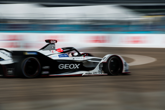 Spacesuit Collections Photo ID 149521, Lou Johnson, Berlin ePrix, Germany, 24/05/2019 15:38:42