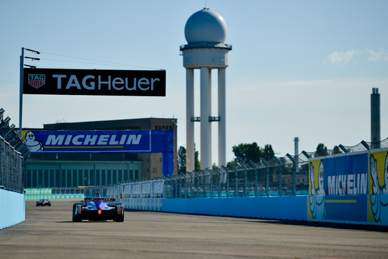 Spacesuit Collections Photo ID 26235, Lou Johnson, Berlin ePrix, Germany, 10/06/2017 08:34:00