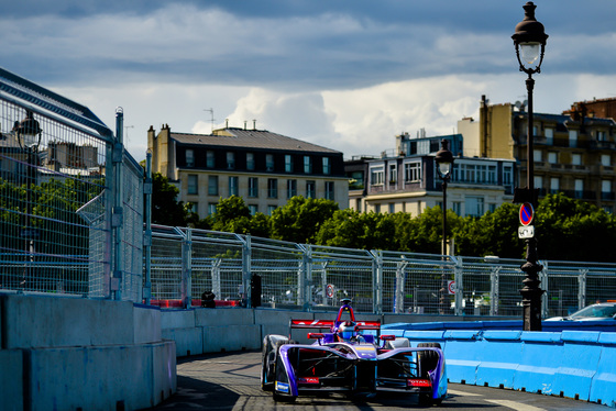 Spacesuit Collections Photo ID 21158, Lou Johnson, Paris ePrix, France, 19/05/2017 17:02:59