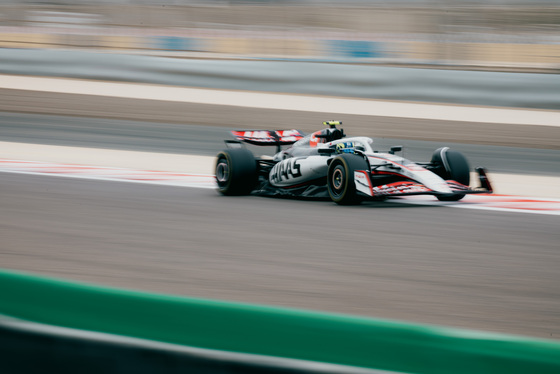 Spacesuit Collections Photo ID 537602, Birgit Dieryck, Formula 1 Aramco Pre-season Testing, Bahrain, 26/02/2025 12:00:42