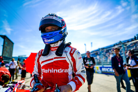 Spacesuit Collections Photo ID 27965, Nat Twiss, Berlin ePrix, Germany, 11/06/2017 15:31:31