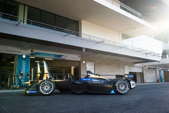 Spacesuit Collections Photo ID 12174, Nat Twiss, Mexico City ePrix, Mexico, 29/03/2017 20:21:16