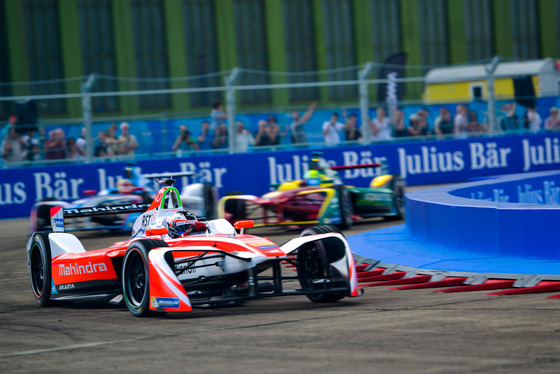 Spacesuit Collections Photo ID 27107, Nat Twiss, Berlin ePrix, Germany, 10/06/2017 16:29:24