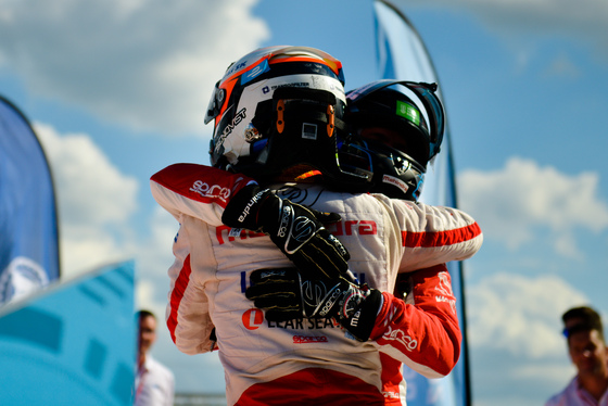 Spacesuit Collections Photo ID 26968, Lou Johnson, Berlin ePrix, Germany, 10/06/2017 16:58:58