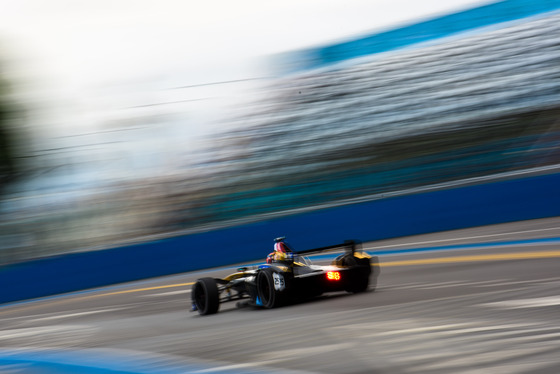 Spacesuit Collections Photo ID 9169, Dan Bathie, Buenos Aires ePrix, Argentina, 18/02/2017 07:10:13