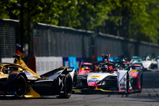 Spacesuit Collections Photo ID 142094, Shivraj Gohil, Paris ePrix, France, 27/04/2019 16:06:21