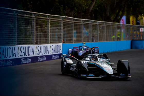 Spacesuit Collections Photo ID 180773, Peter Minnig, Santiago E-Prix, Chile, 18/01/2020 08:10:11