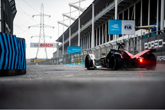 Spacesuit Collections Photo ID 256836, Peter Minnig, London ePrix, UK, 24/07/2021 09:19:08