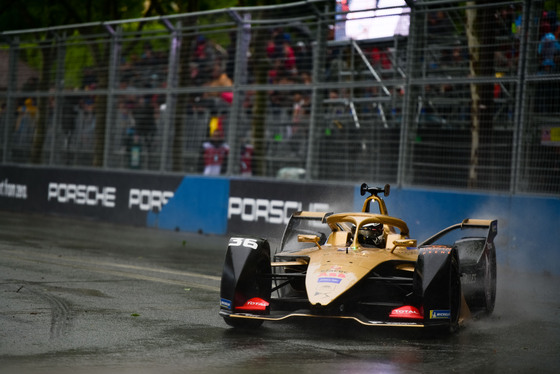 Spacesuit Collections Photo ID 142194, Lou Johnson, Paris ePrix, France, 27/04/2019 16:27:46