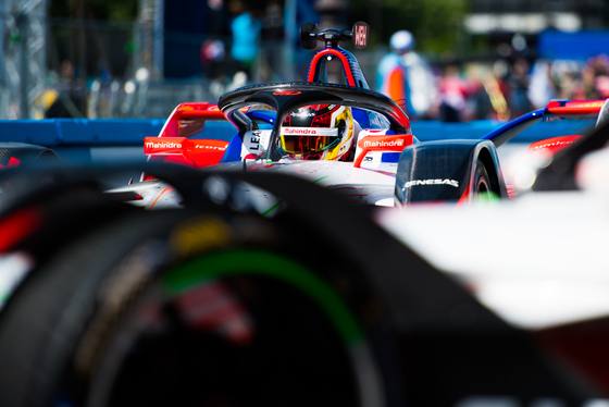 Spacesuit Collections Photo ID 141423, Lou Johnson, Paris ePrix, France, 26/04/2019 15:33:41