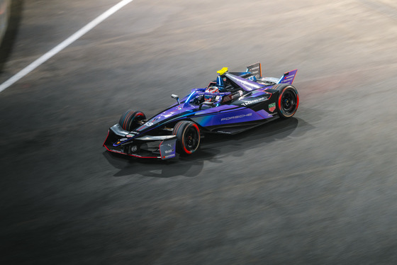 Spacesuit Collections Photo ID 529775, Jake Osborne, Jeddah ePrix, Saudi Arabia, 13/02/2025 21:06:20