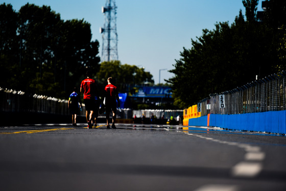 Spacesuit Collections Photo ID 9975, Dan Bathie, Buenos Aires ePrix, Argentina, 17/02/2017 09:00:52