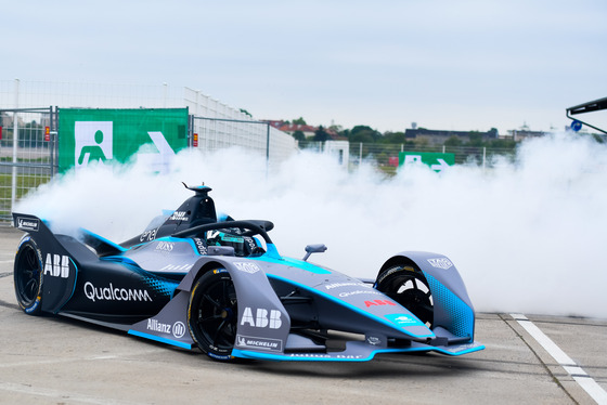 Spacesuit Collections Photo ID 71630, Lou Johnson, Berlin ePrix, Germany, 18/05/2018 11:01:46