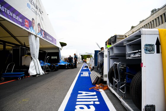 Spacesuit Collections Photo ID 61918, Lou Johnson, Rome ePrix, Italy, 11/04/2018 11:34:49