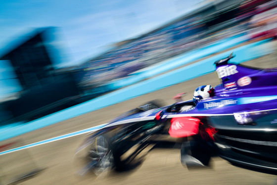 Spacesuit Collections Photo ID 27597, Nat Twiss, Berlin ePrix, Germany, 11/06/2017 12:51:06