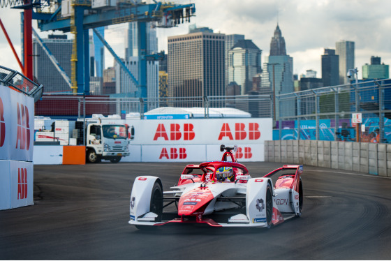 Spacesuit Collections Photo ID 252926, Peter Minnig, New York City ePrix, United States, 09/07/2021 17:39:51