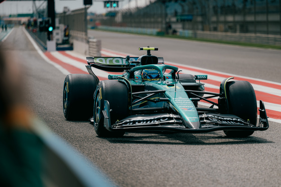 Spacesuit Collections Photo ID 537960, Birgit Dieryck, Formula 1 Aramco Pre-season Testing, Bahrain, 28/02/2025 11:25:12