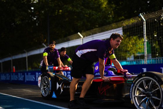 Spacesuit Collections Photo ID 8907, Dan Bathie, Buenos Aires ePrix, Argentina, 17/02/2017 17:50:43