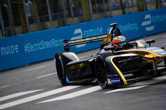 Spacesuit Collections Photo ID 9245, Dan Bathie, Buenos Aires ePrix, Argentina, 18/02/2017 12:14:31