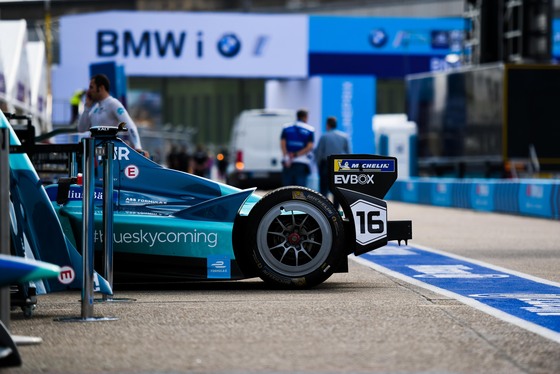 Spacesuit Collections Photo ID 71324, Lou Johnson, Berlin ePrix, Germany, 17/05/2018 16:37:56