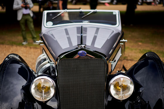 Spacesuit Collections Image ID 331393, James Lynch, Concours of Elegance, UK, 02/09/2022 11:57:32