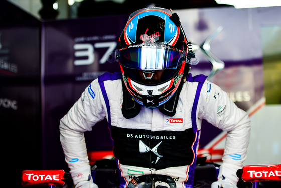 Spacesuit Collections Photo ID 21138, Lou Johnson, Paris ePrix, France, 19/05/2017 11:22:50