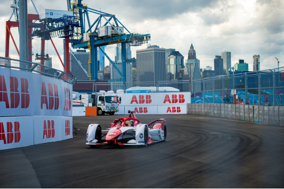 Spacesuit Collections Photo ID 252911, Peter Minnig, New York City ePrix, United States, 09/07/2021 17:37:25