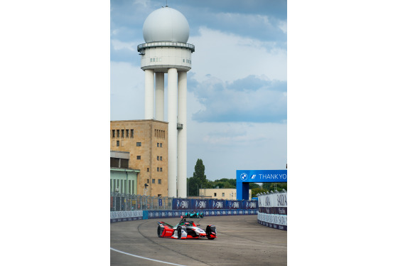 Spacesuit Collections Photo ID 262397, Peter Minnig, Berlin ePrix, Germany, 13/08/2021 17:21:31