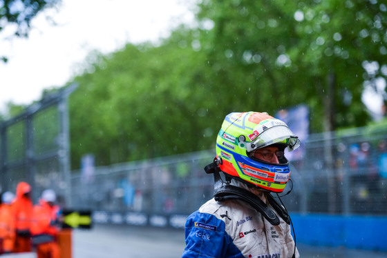 Spacesuit Collections Photo ID 142199, Lou Johnson, Paris ePrix, France, 27/04/2019 16:30:33