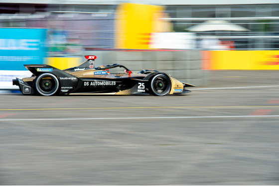 Spacesuit Collections Photo ID 262788, Peter Minnig, Berlin ePrix, Germany, 14/08/2021 08:29:51