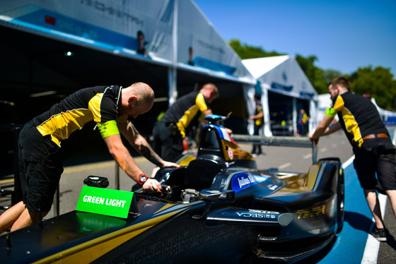 Spacesuit Collections Photo ID 8805, Nat Twiss, Buenos Aires ePrix, Argentina, 17/02/2017 13:35:39