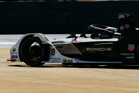 Spacesuit Collections Photo ID 199338, Shiv Gohil, Berlin ePrix, Germany, 05/08/2020 14:51:05