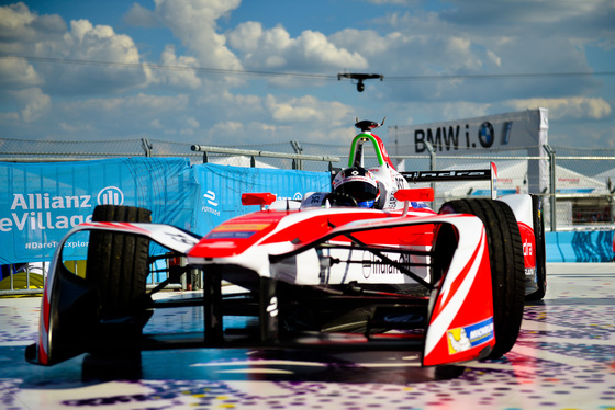 Spacesuit Collections Photo ID 26958, Lou Johnson, Berlin ePrix, Germany, 10/06/2017 16:58:28