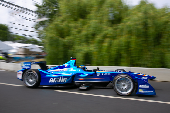 Spacesuit Collections Photo ID 109688, Shivraj Gohil, London ePrix, UK, 28/06/2015 10:29:07