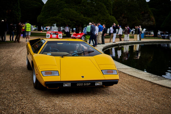 Spacesuit Collections Image ID 331493, James Lynch, Concours of Elegance, UK, 02/09/2022 10:32:59