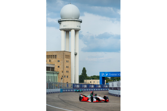 Spacesuit Collections Photo ID 262398, Peter Minnig, Berlin ePrix, Germany, 13/08/2021 17:21:31