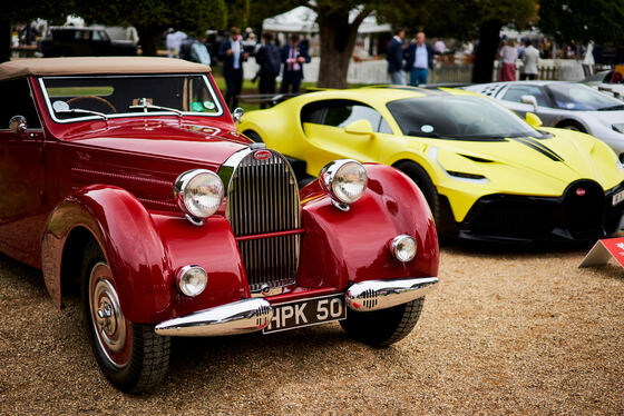 Spacesuit Collections Image ID 331417, James Lynch, Concours of Elegance, UK, 02/09/2022 11:43:20