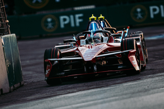 Spacesuit Collections Photo ID 522112, Adam Pigott, Mexico City ePrix, Mexico, 11/01/2025 07:36:05