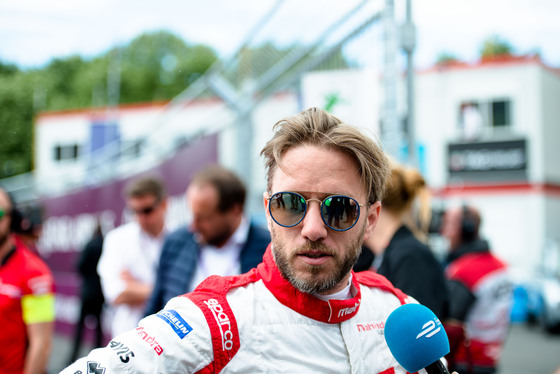 Spacesuit Collections Photo ID 22436, Lou Johnson, Paris ePrix, France, 20/05/2017 15:38:58