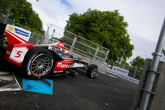 Spacesuit Collections Photo ID 109682, Shivraj Gohil, London ePrix, UK, 28/06/2015 08:52:22