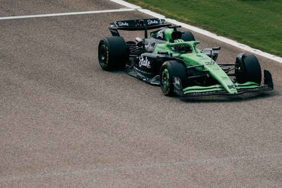 Spacesuit Collections Photo ID 537519, Birgit Dieryck, Formula 1 Aramco Pre-season Testing, Bahrain, 26/02/2025 10:47:20