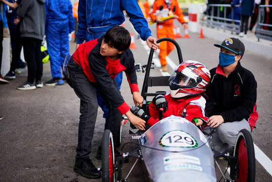 Spacesuit Collections Photo ID 295063, James Lynch, Goodwood Heat, UK, 08/05/2022 12:57:15