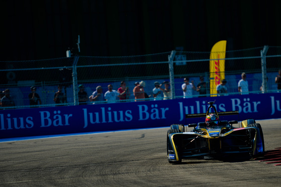 Spacesuit Collections Photo ID 28114, Lou Johnson, Berlin ePrix, Germany, 11/06/2017 16:09:34