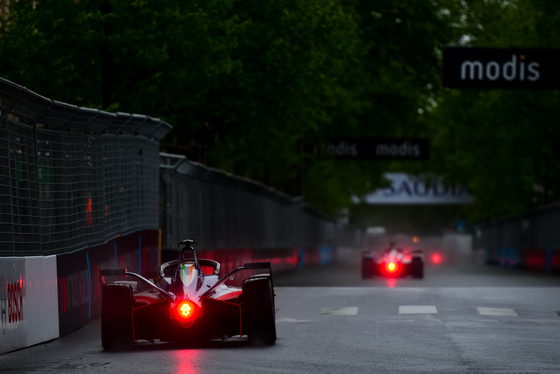 Spacesuit Collections Photo ID 141617, Lou Johnson, Paris ePrix, France, 27/04/2019 07:40:26