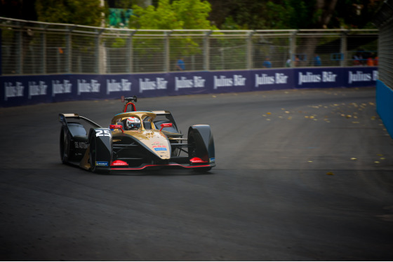 Spacesuit Collections Photo ID 181394, Peter Minnig, Santiago E-Prix, Chile, 18/01/2020 08:43:00