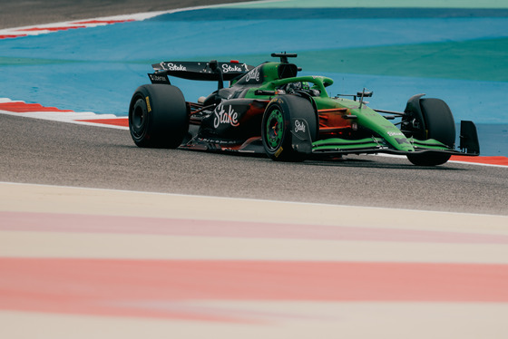 Spacesuit Collections Photo ID 538099, Birgit Dieryck, Formula 1 Aramco Pre-season Testing, Bahrain, 26/02/2025 11:27:24