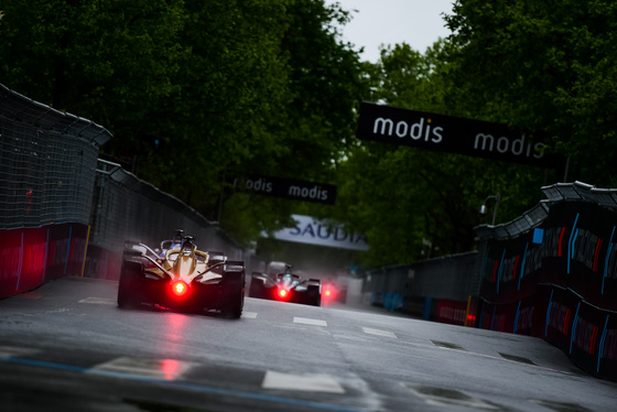 Spacesuit Collections Photo ID 141856, Lou Johnson, Paris ePrix, France, 27/04/2019 07:40:47